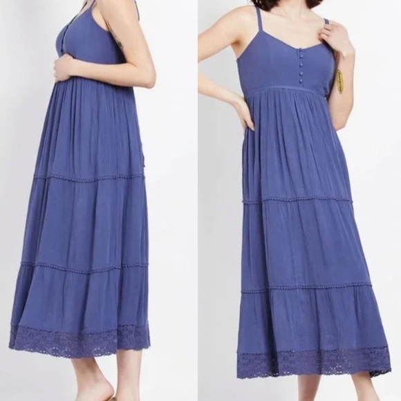 Motherhood Dresses & Skirts - MOTHERHOOD maternity maxi dress in blue size S